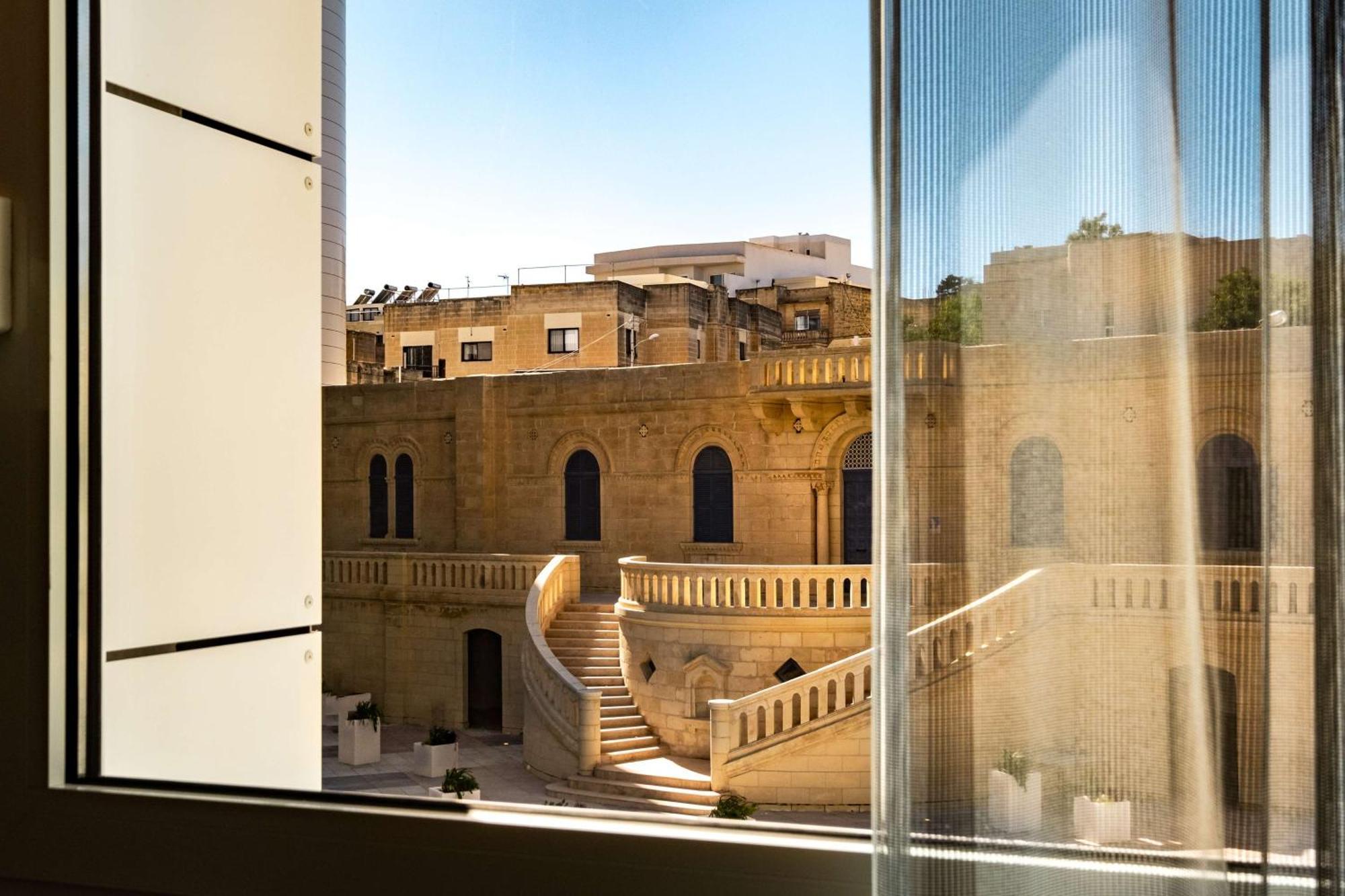 하얏트 리젠시 몰타 Saint Julian's 외부 사진 View of the museum
